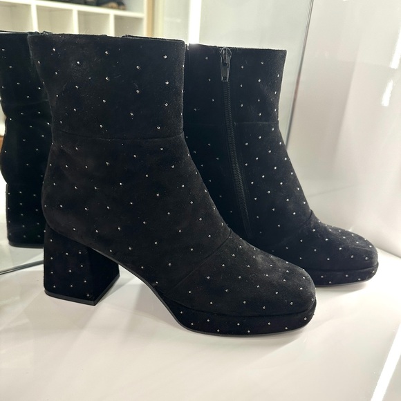 Vaneli Vava Boots